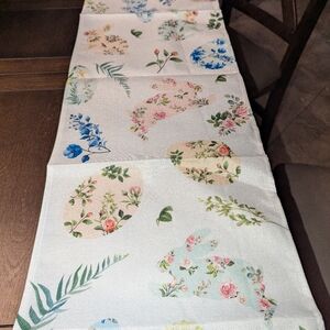 ~Easter Table Runner Bunny Floral 13x72"